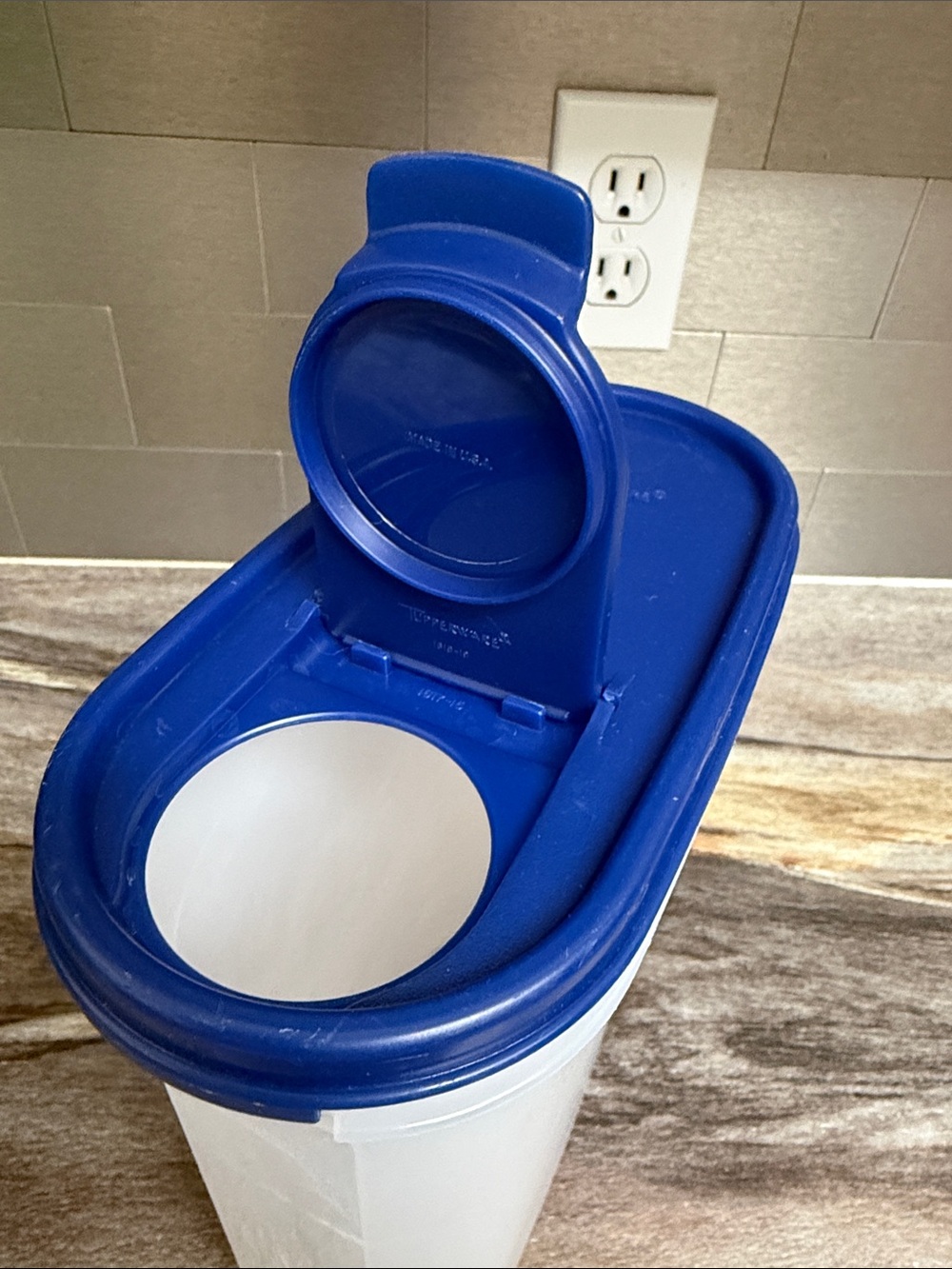 Tupperware Oval Modular Mate - Picture 3 of 5